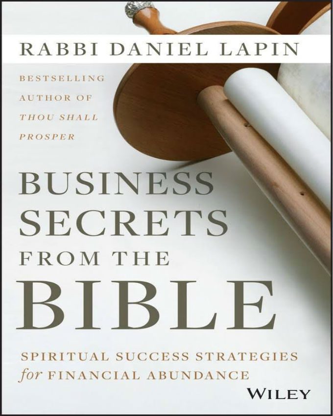 Daniel　Bible　from　Business　Hardcover　by　Store　Secrets　Nuria　the　Lapin