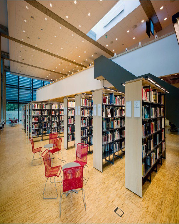 academic-library-nuria-2